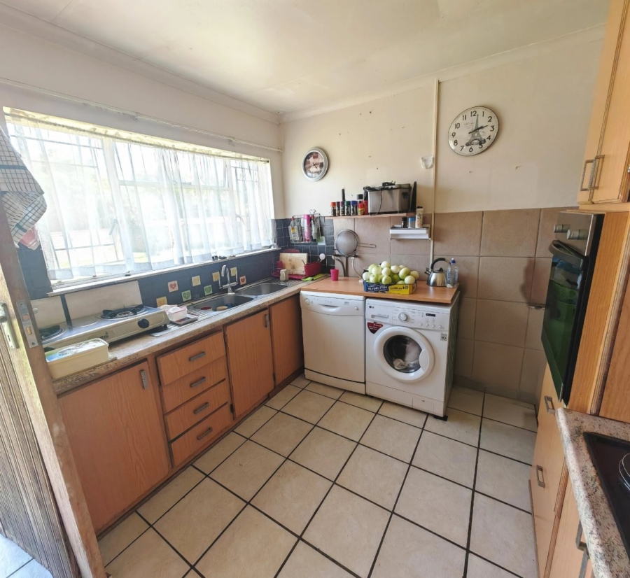 4 Bedroom Property for Sale in Pellissier Free State